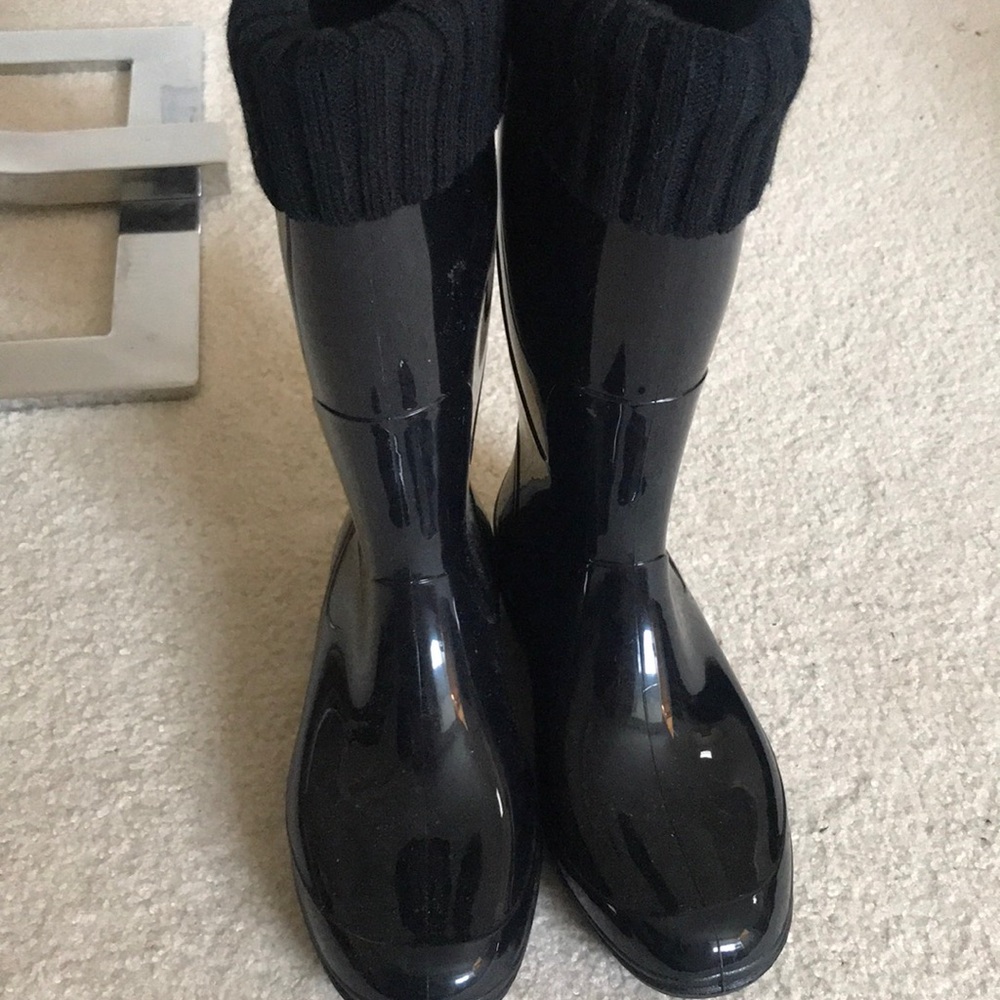 Women’s rain boots